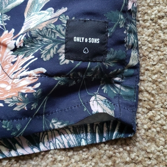 Only & Sons Floral Swim Shorts medium men - Picture 2 of 5
